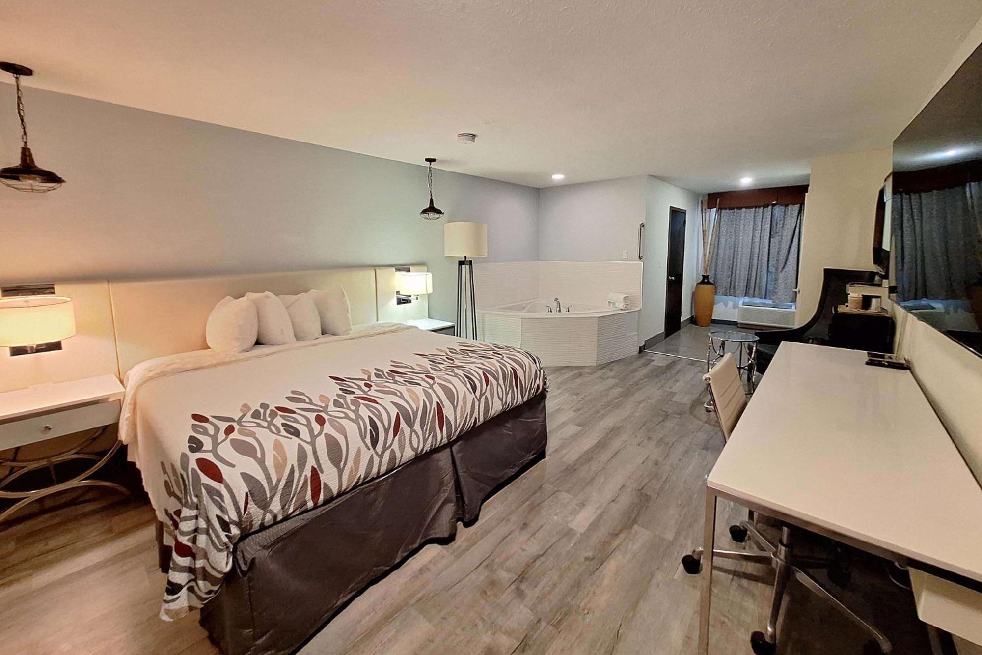Travelodge By Wyndham Indianapolis Speedway Экстерьер фото