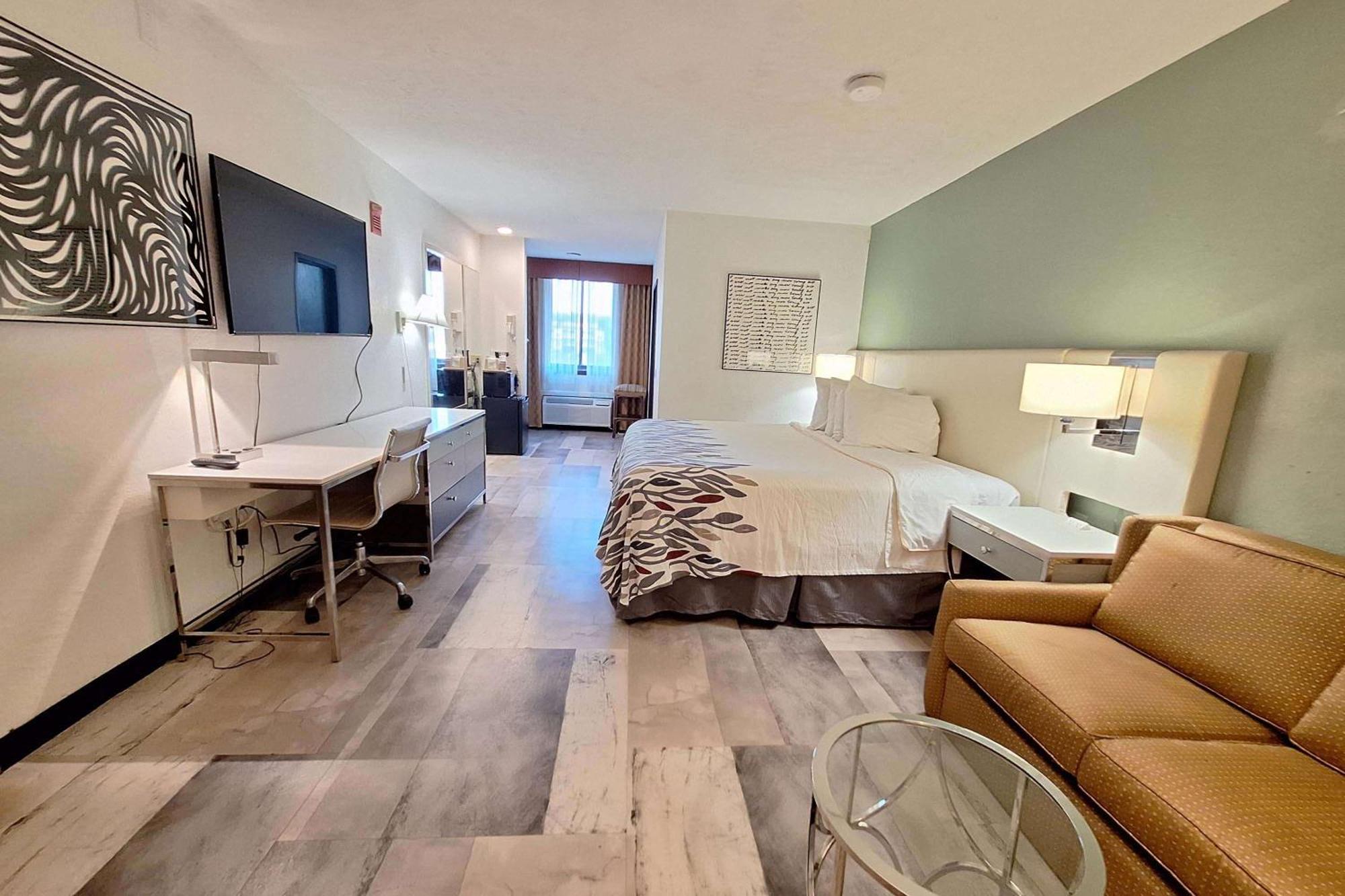 Travelodge By Wyndham Indianapolis Speedway Экстерьер фото